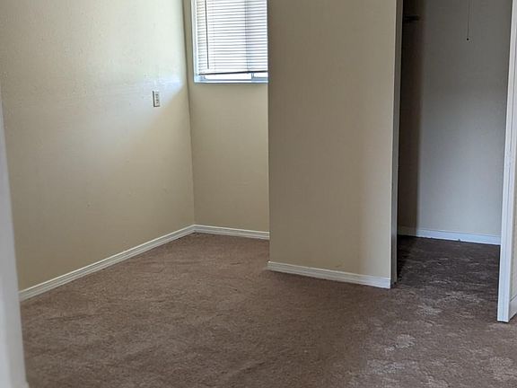 4th image of 2127 Audubon Ave APT 27