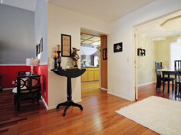 4th image of 789 S 69th St