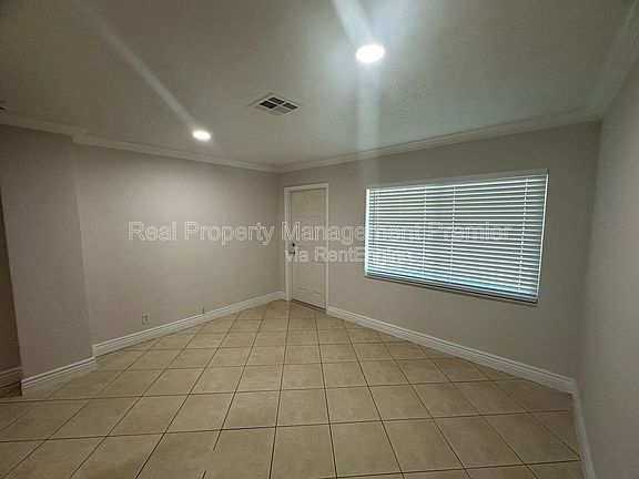 5th image of 1264 Ne Ct #25