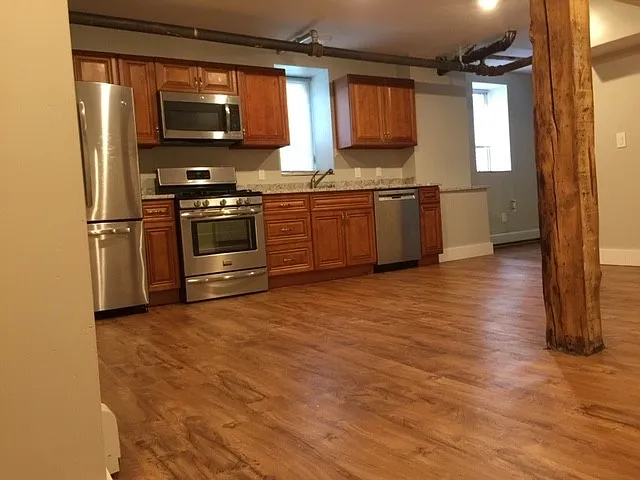 1722 Grand Ave S — Photo 18