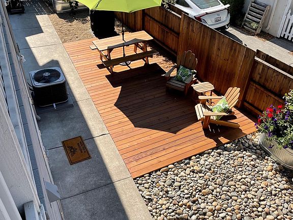 Side Yard Common Area