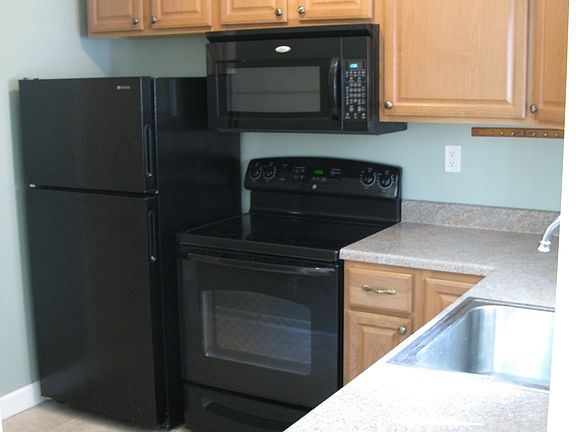 3rd image of 3810 Mill St #3