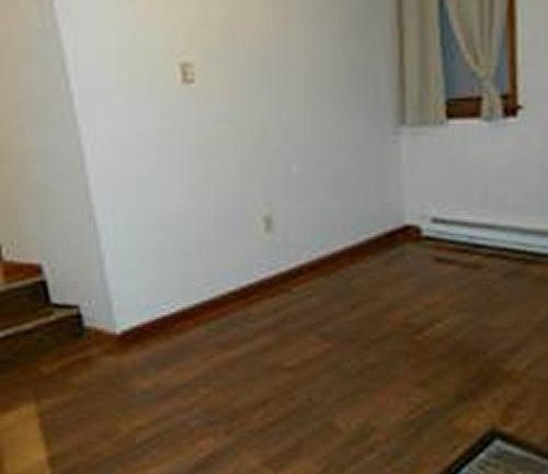 3rd image of 412 N Loudoun St APT 3