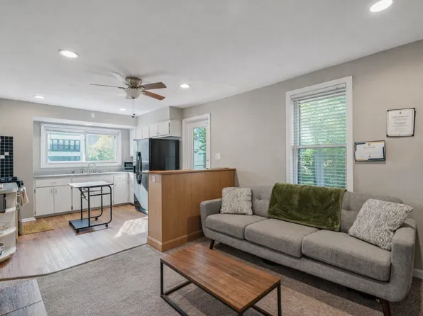 1679 N Cass St, 1679 N Cass St #4, Milwaukee, WI 53202