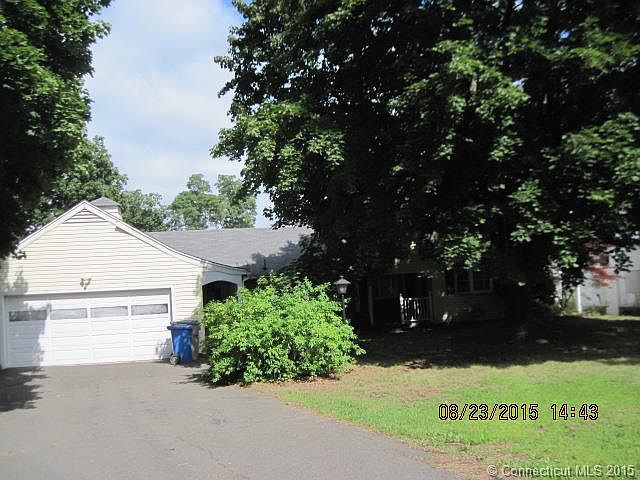 2nd image of 12 Mount Pleasant St
