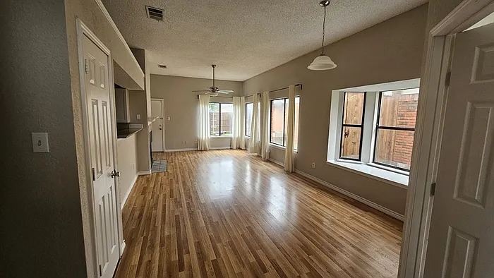 Building Photo - 516 Lookout Mountain Trl