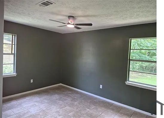 5629 Queen Mary Ln — Photo 8
