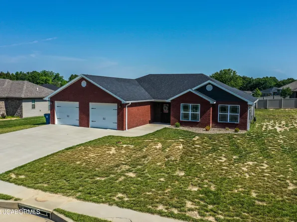260 Eglin Dr, Holts Summit, MO 65043