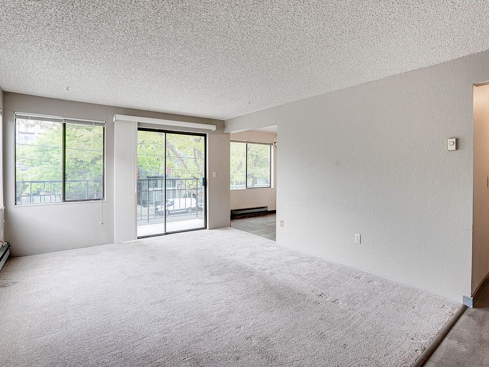 1st image of 1126 NW Market St APT 3