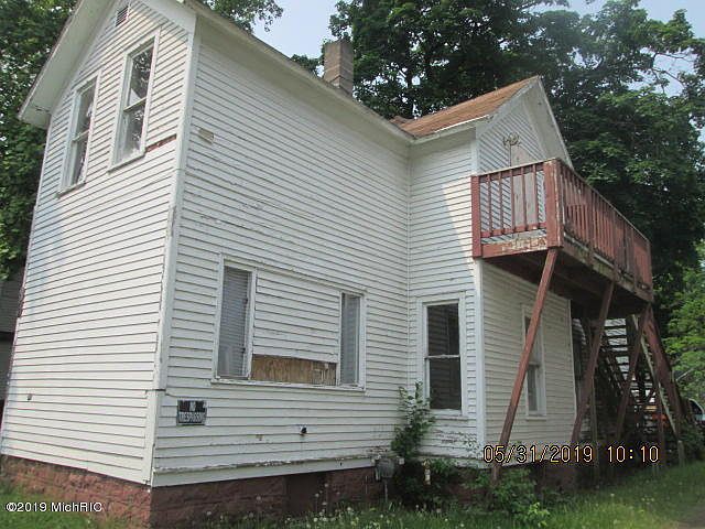 2nd image of 1202 Mills St