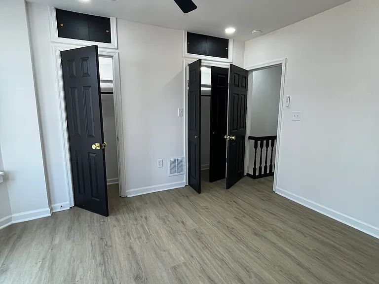 5856 Walton Ave — Photo 19