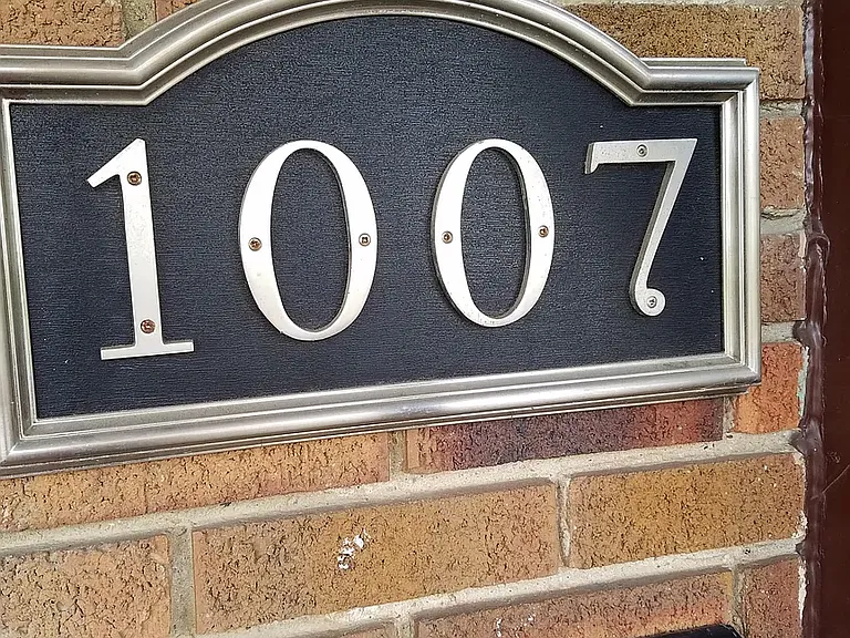 1007 Premont Ave — Photo 17