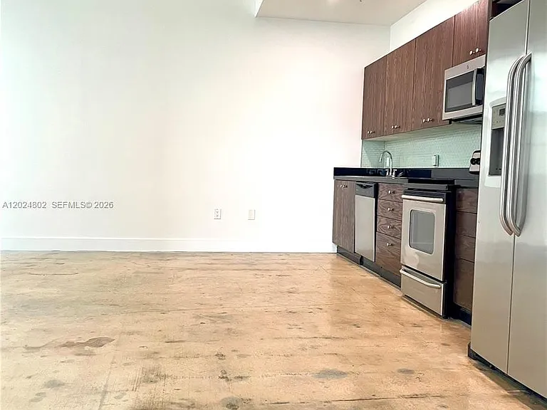 935 Euclid Ave #6 — Photo 4