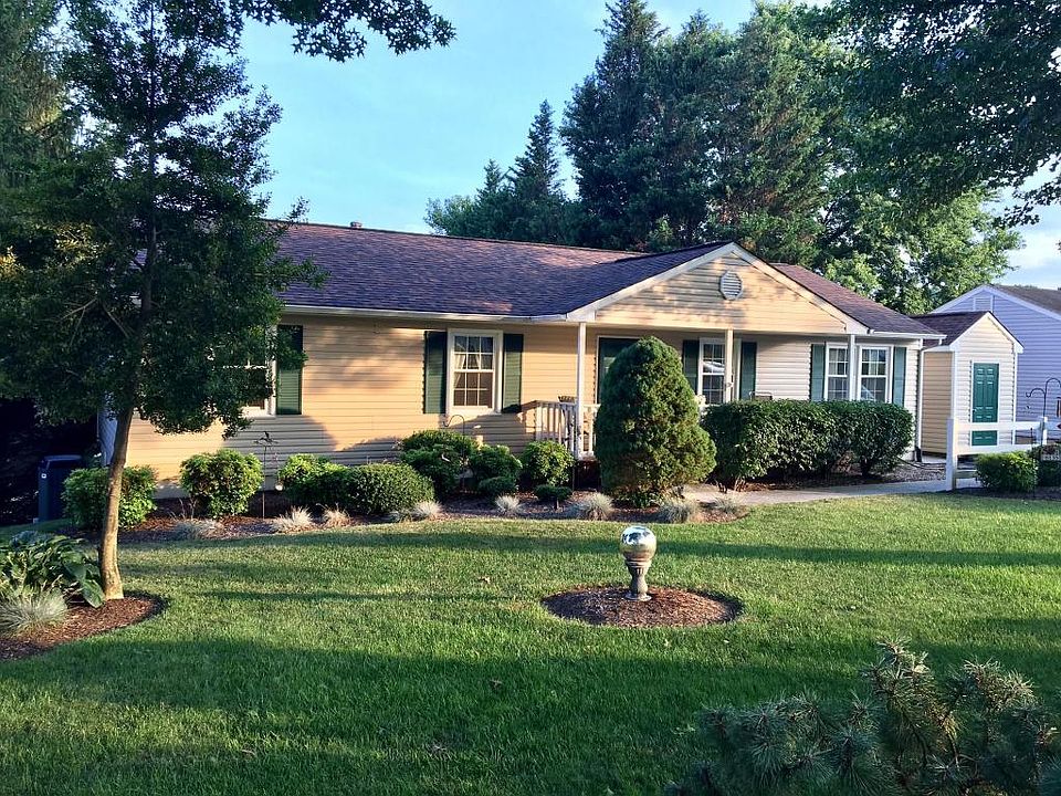 1st image of 8135 Ashton Ln