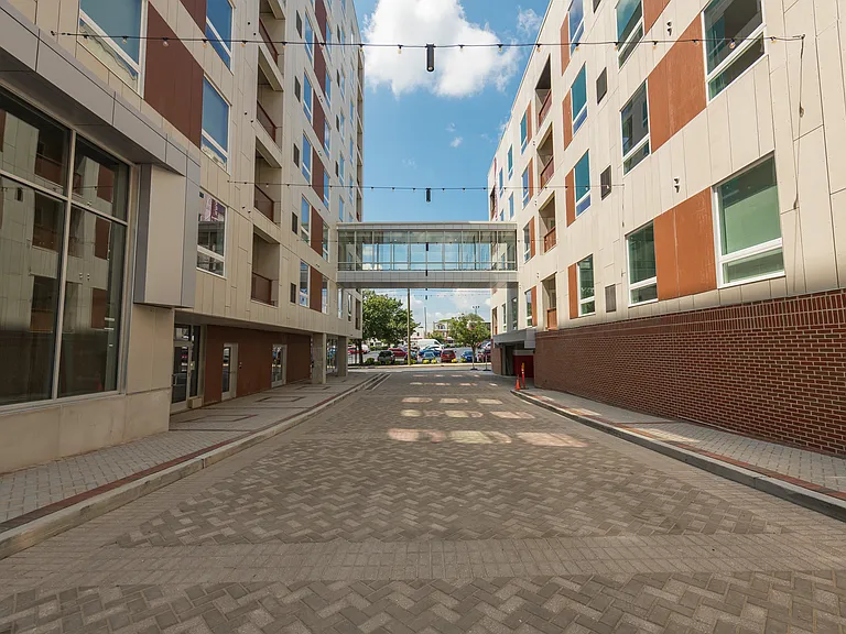 The Residences at Mid-town Park — Photo 15