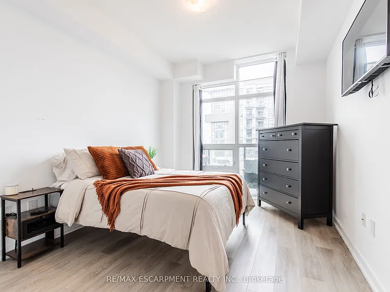450 Dundas St E #708 — Photo 20