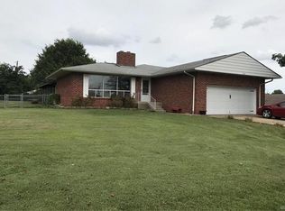 1526 Prosser Dr, Lebanon, MO 65536