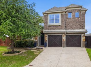 4001 Silk Vine Ct, Roanoke, TX 76262