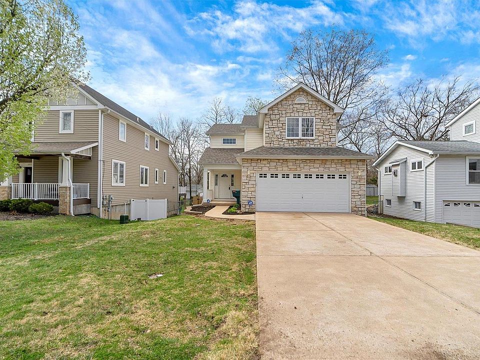 1st image of 295 Frieda Ave