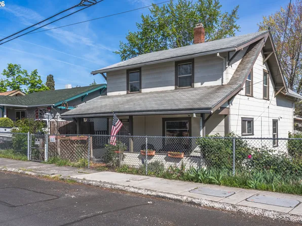 1111 E 9th St, The Dalles, OR 97058