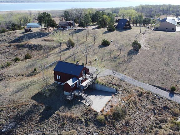 4th image of 118 Pelican Roost Rd