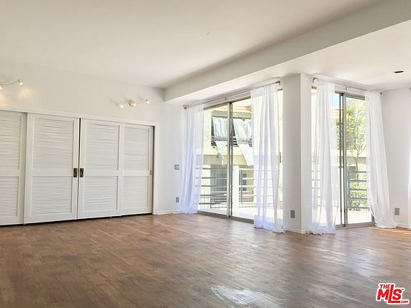 2nd image of 7250 Franklin Ave Unit 102