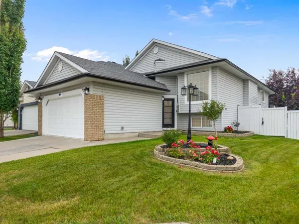 81 E Coventry Cir NE, Calgary, AB T3K 4Y8