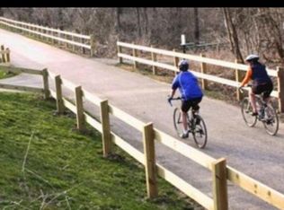 56 Old Forge Xing #56, Devon, PA 19333