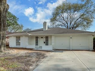 6227 Leaf Arbor Dr, Houston, TX 77092