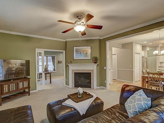 4th image of 2984 Stamford Pl