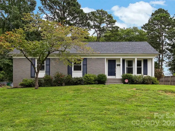 6334 Beecher Dr, Charlotte, NC 28215