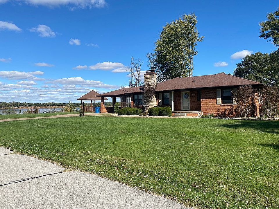 1st image of 100 Sands Dr