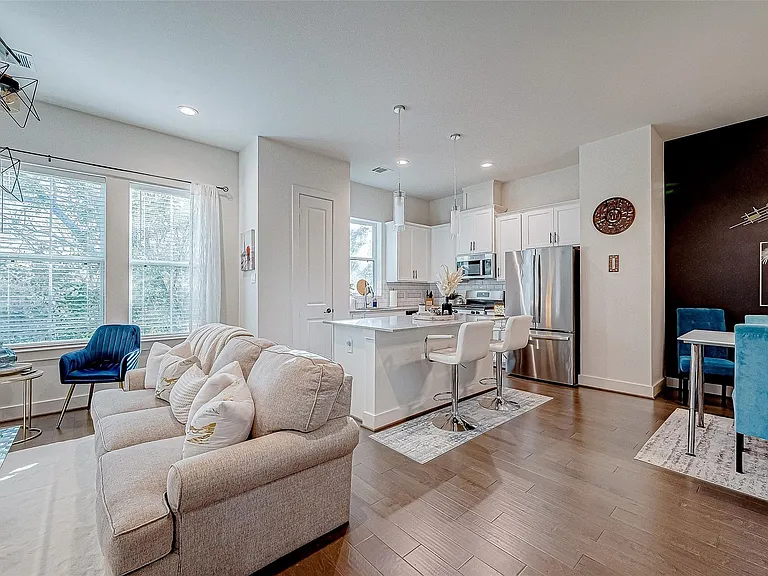 6021 Cypress St — Photo 13