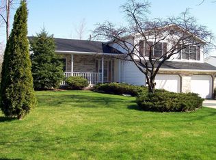3026 W Vermont Ave, Waukegan, IL 60087