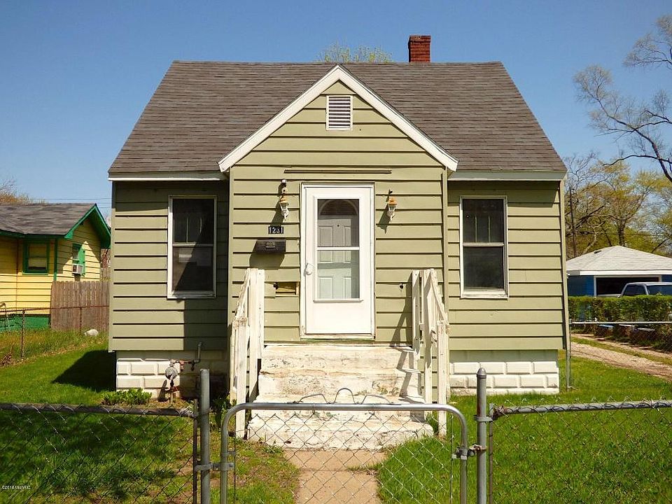 1st image of 1231 Ogden Ave