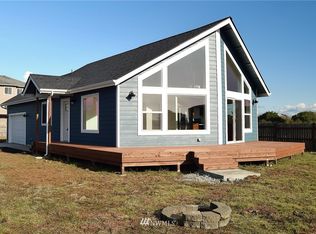 983 Wawona Ave SE, Ocean Shores, WA