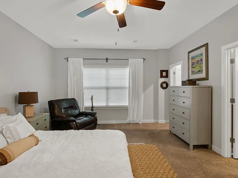4772 Kilby Dr — Photo 26