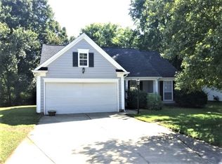 2804 Robyns Glen Dr, Charlotte, NC 28269