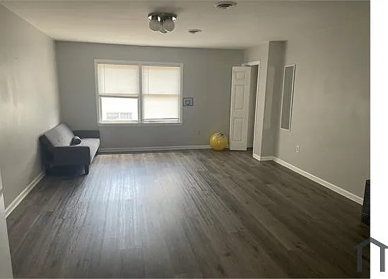 2 bed, 1000 sqft, $1,500 — Photo 3