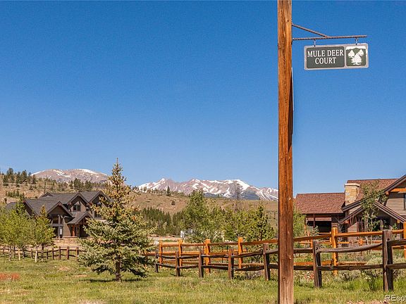 2nd image of 102 Mule Deer Ct