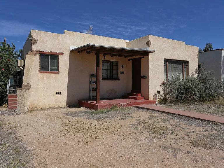1521 E Mabel St #A — Photo 2