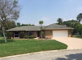 1371 Currier Cir, Fort Myers, FL 33919