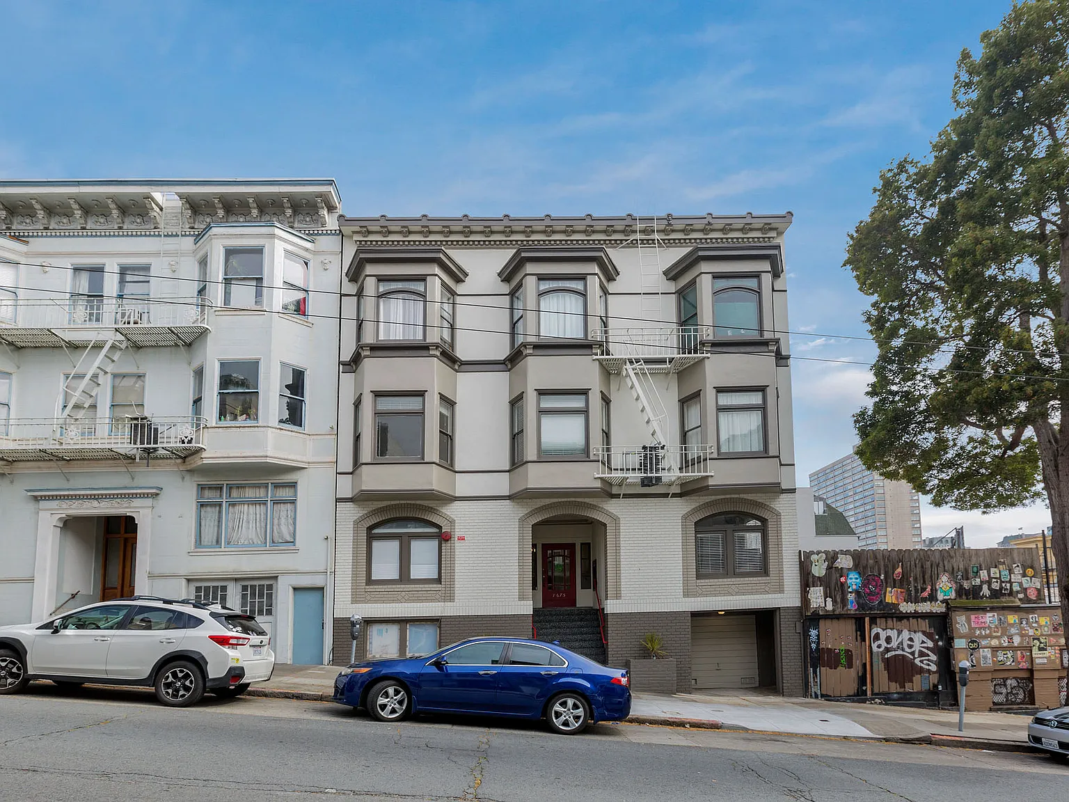 1675 Clay — Photo 2