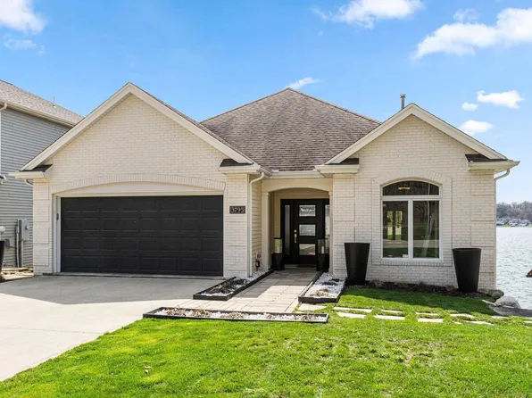 3795 W Sycamore Beach Rd, Angola, IN 46703