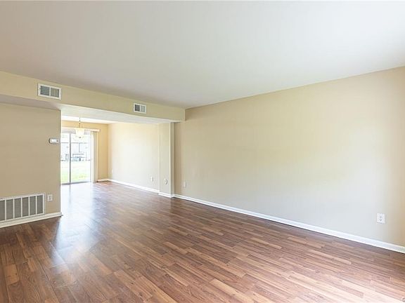 3rd image of 1503 Eddystone Ct #B