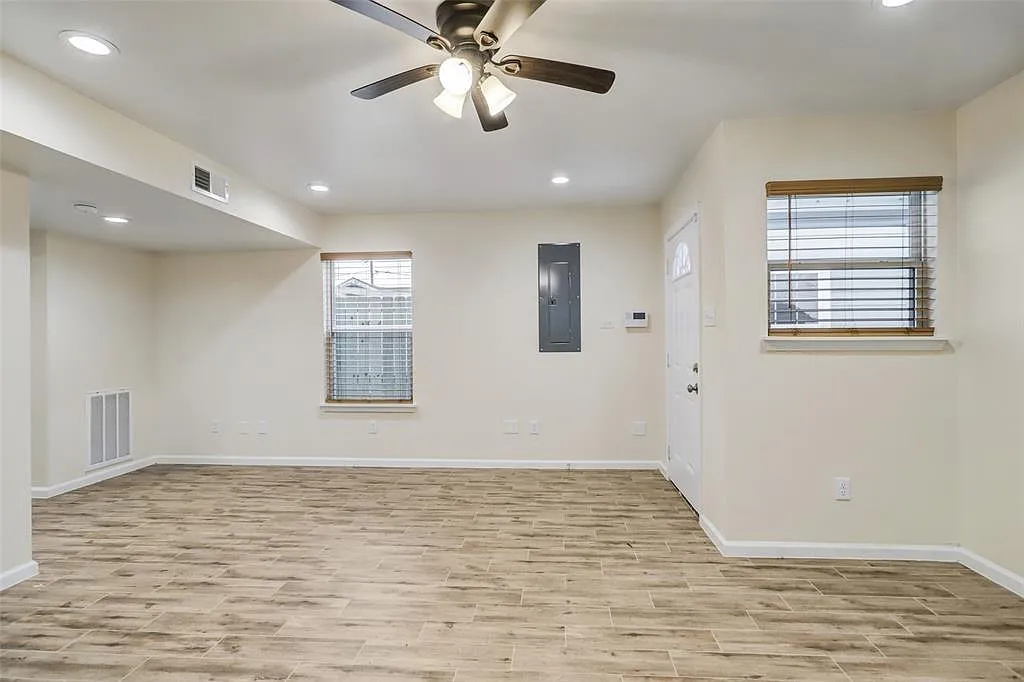 2 bed, 1.0 bath, 950 sqft, $1,195 — Photo 4