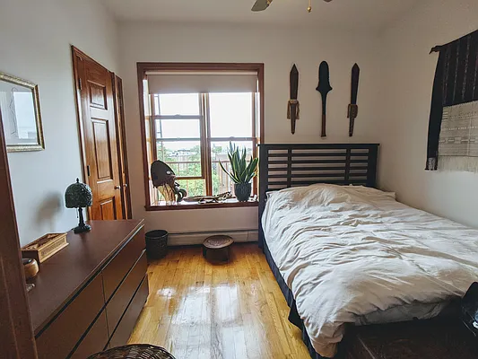 Rented by Compass | media 22