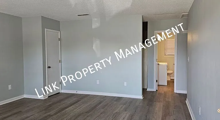 900 Peppermill Rd #900A — Photo 18