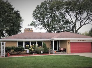 6 N Louis St, Mount Prospect, IL 60056