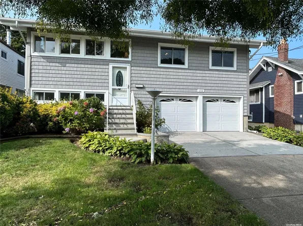 152 East Avenue, Freeport, NY 11520